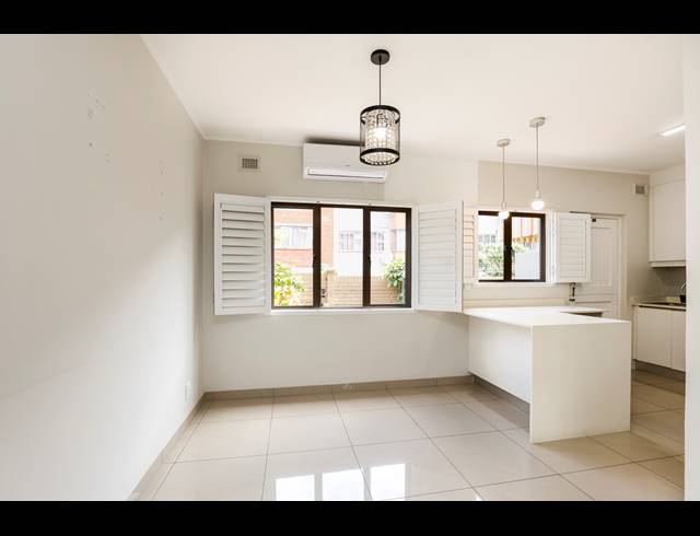 2 BEDROOM TOWNHOUSE FOR SALE IN ESSENWOOD